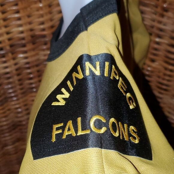 NWT Nike Canada Winnipeg Falcons Hockey Jersey 1st Olympics Champions - Picture 7 of 13